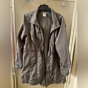 Green Athletic works XXL/2XL light rain jacket